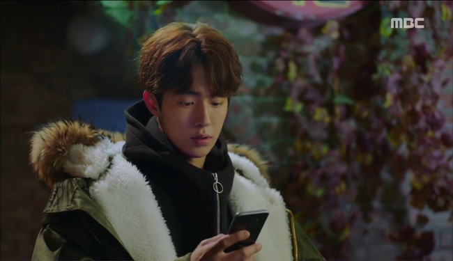 Ti&ecirc;n Nữ Cử Tạ: Sau tất cả, Lee Sung Kyung bật kh&oacute;c nức nở tr&ecirc;n vai Nam Joo Hyuk - Ảnh 11.