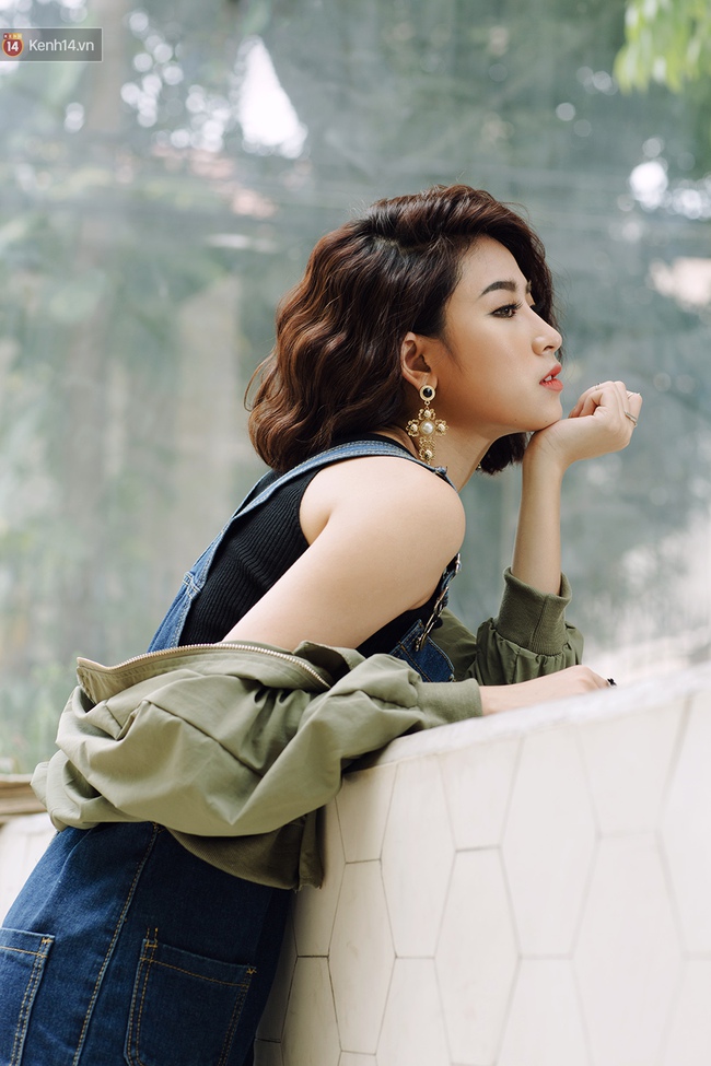 5 c&aacute;ch biến tấu xinh miễn ch&ecirc; với đồ yếm - Ảnh 12.