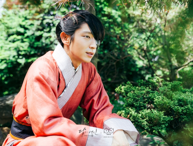 “Tứ hoàng tử” Lee Jun Ki và hành trình sưu tầm gia tài vai diễn ấn tượng - Ảnh 11.