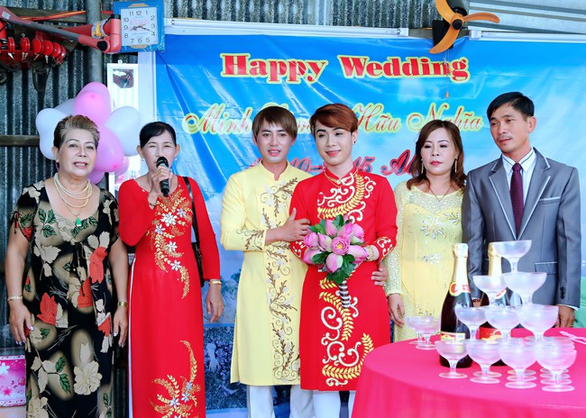 Ch&agrave;ng trai đồng t&iacute;nh lần đầu chia sẻ sau c&aacute;i chết của chồng mới cưới - Ảnh 2.