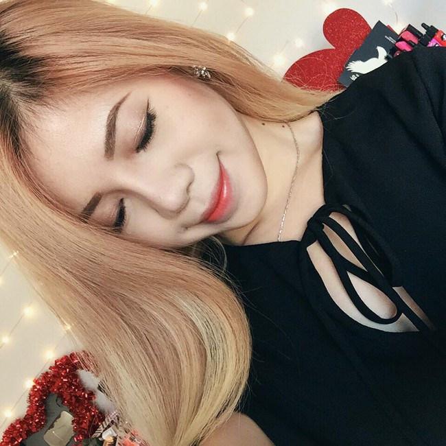 5 n&agrave;ng Beauty blogger Việt xinh đẹp v&agrave; cực h&uacute;t fan tr&ecirc;n mạng x&atilde; hội - Ảnh 5.