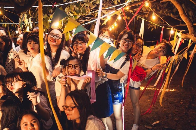 Đi picnic đêm có ảnh lung linh như cổ tích: Ai bảo kỷ yếu là phải chụp ban ngày? - Ảnh 12.