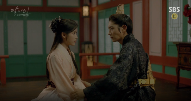 &ldquo;Moon Lovers&rdquo;: Mặc cảm tội lỗi, Seohyun gieo m&igrave;nh tự vẫn - Ảnh 11.
