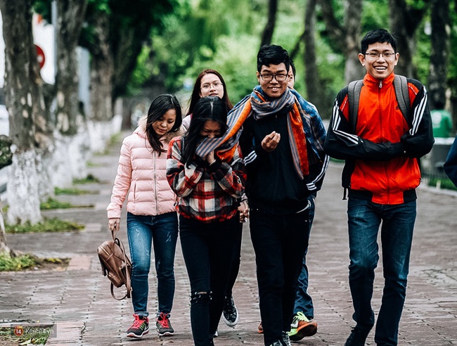 Hà Nội lạnh lắm, nhưng chỉ khiến người ta gần nhau hơn thôi! - Ảnh 5.