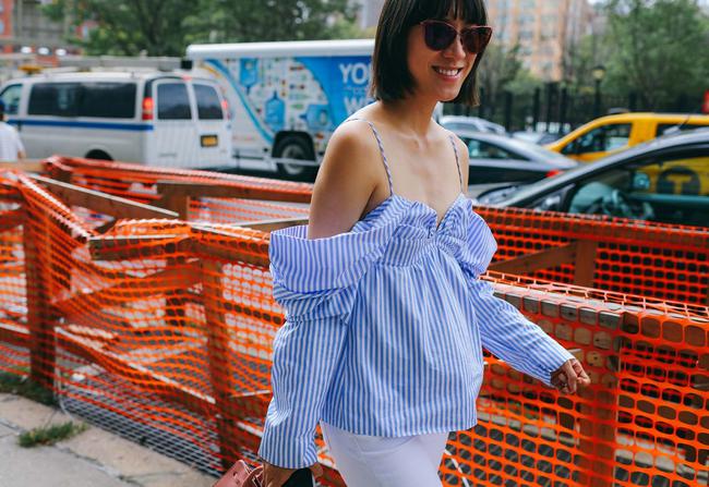 Phong c&aacute;ch ph&oacute;ng kho&aacute;ng, thực tế ăn s&acirc;u v&agrave;o m&aacute;u giới mộ điệu thời trang tại NYFW - Ảnh 10.
