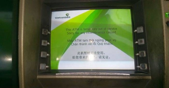 Khách hàng Vietcombank kêu trời vì không thể thực hiện tất cả giao dịch - Ảnh 3.