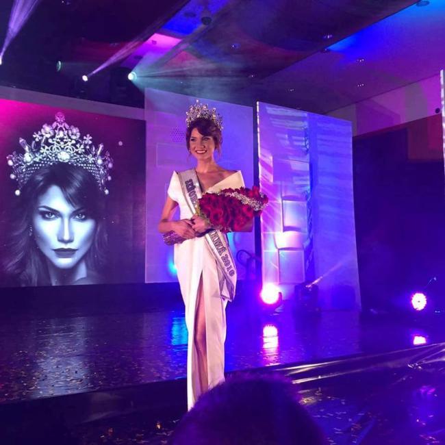 Vẻ đẹp gợi cảm như thi&ecirc;n thần Victorias Secret của Hoa hậu Panama 2016 - Ảnh 5.