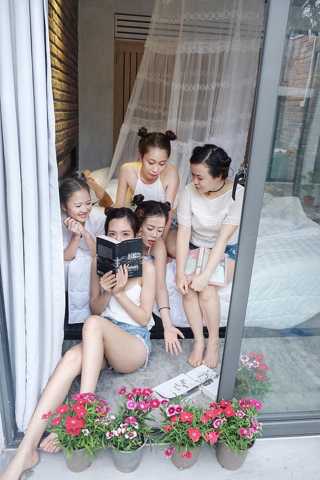 Xu hướng mới của bạn trẻ Việt Nam: Đi du lịch nhóm, mặc đồ cùng tông rồi diễn như tạp chí! - Ảnh 20.