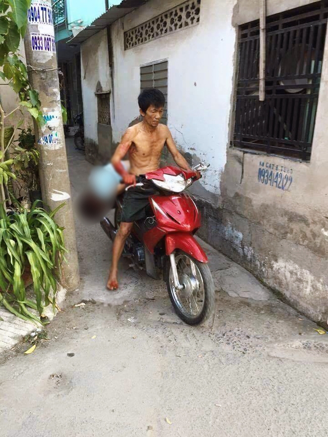 Ph&aacute;p luật c&oacute; khoan hồng cho người cha ch&eacute;m chết con rể rồi chở x&aacute;c đến c&ocirc;ng an đầu th&uacute;? - Ảnh 2.