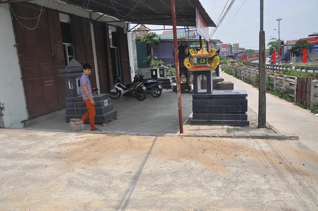 Nam thanh ni&ecirc;n bị bạn c&ugrave;ng x&oacute;m ch&eacute;m chết trước qu&aacute;n game - Ảnh 2.