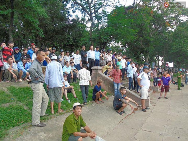 Hà Nội: Một thanh niên bất ngờ nhảy xuống hồ Thiền Quang rồi tử vong - Ảnh 2.