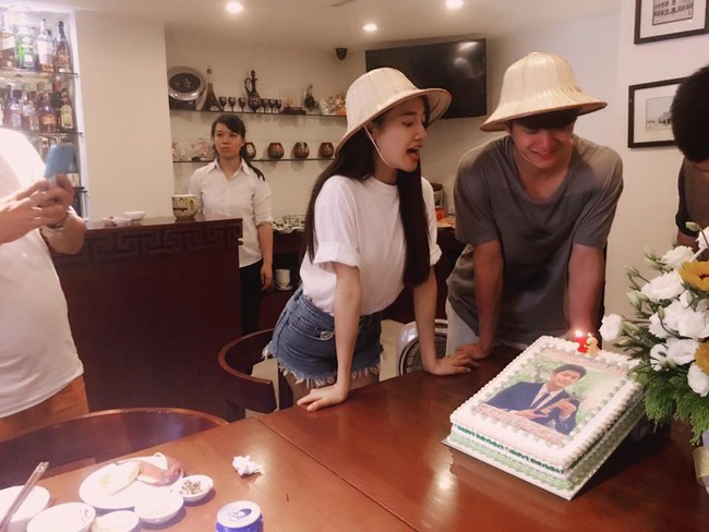 Fan phản ứng trái chiều khi Nhã Phương hào hứng chúc mừng sinh nhật Kang Tae Oh - Ảnh 1.