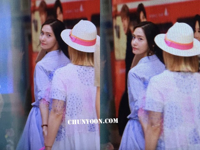 G&aacute;c lại l&ugrave;m x&ugrave;m, Taeyeon - Yoona (SNSD) vui vẻ tới ủng hộ Tiffany - Ảnh 16.