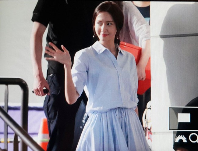 G&aacute;c lại l&ugrave;m x&ugrave;m, Taeyeon - Yoona (SNSD) vui vẻ tới ủng hộ Tiffany - Ảnh 17.