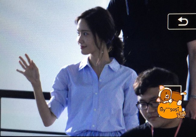 G&aacute;c lại l&ugrave;m x&ugrave;m, Taeyeon - Yoona (SNSD) vui vẻ tới ủng hộ Tiffany - Ảnh 18.