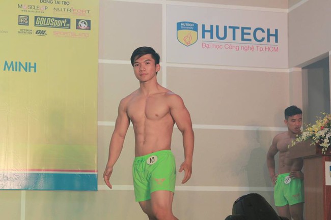 Chưa bao giờ ĐH Hutech (TPHCM) lại c&oacute; nhiều ch&agrave;ng trai 6 m&uacute;i sexy như thế n&agrave;y!  - Ảnh 7.
