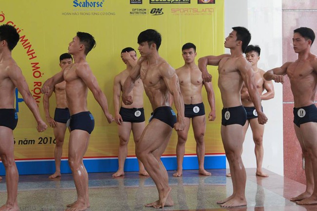 Chưa bao giờ ĐH Hutech (TPHCM) lại có nhiều chàng trai 6 múi sexy như thế này!  - Ảnh 2.