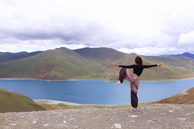 Tập Yoga tại tất cả mọi nơi mình đi qua - cô gái người Việt này đang truyền cảm hứng cho rất nhiều người! - Ảnh 3.