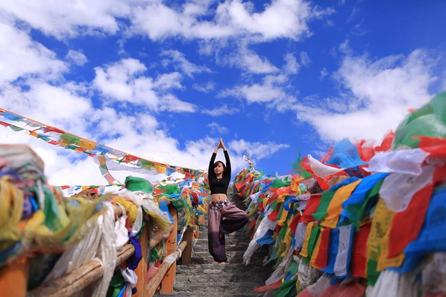 Tập Yoga tại tất cả mọi nơi m&igrave;nh đi qua - c&ocirc; g&aacute;i người Việt n&agrave;y đang truyền cảm hứng cho rất nhiều người! - Ảnh 12.
