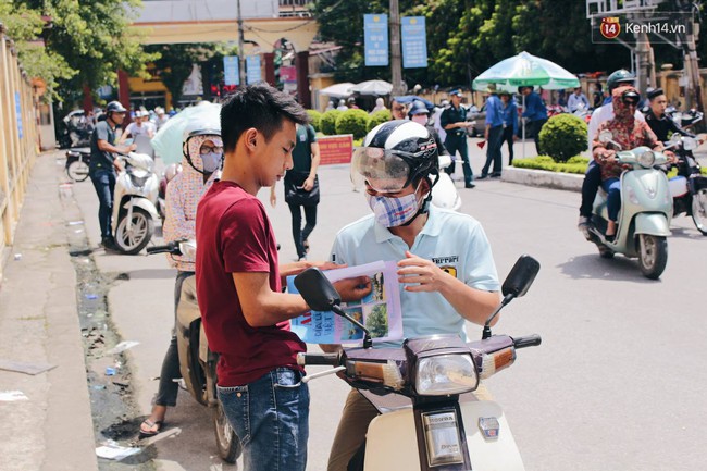 Thí sinh tự tin hoàn thành đề Hóa, chính thức kết thúc ngày thi thứ 3 - Ảnh 25.