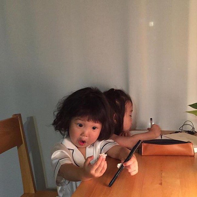Cô bé Hàn Quốc với loạt biểu cảm đáng yêu xuất sắc này đang gây bão khắp mạng xã hội - Ảnh 5.