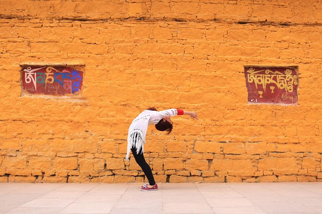 Tập Yoga tại tất cả mọi nơi m&igrave;nh đi qua - c&ocirc; g&aacute;i người Việt n&agrave;y đang truyền cảm hứng cho rất nhiều người! - Ảnh 15.