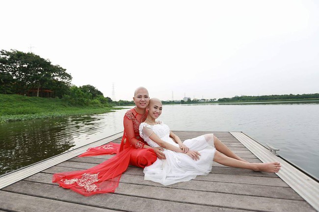 Cộng đồng photoshop chung tay đem hồ sen đến với 2 c&ocirc; g&aacute;i ung thư m&aacute;u ở H&agrave; Nội - Ảnh 5.