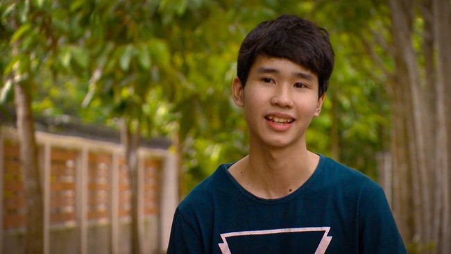 Sinh nhật đặc biệt của ch&agrave;ng trai ngh&egrave;o được tổ chức bởi gia đ&igrave;nh người bạn th&acirc;n - Ảnh 2.