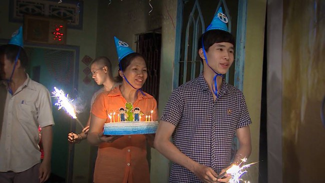 Sinh nhật đặc biệt của chàng trai nghèo được tổ chức bởi gia đình người bạn thân - Ảnh 10.