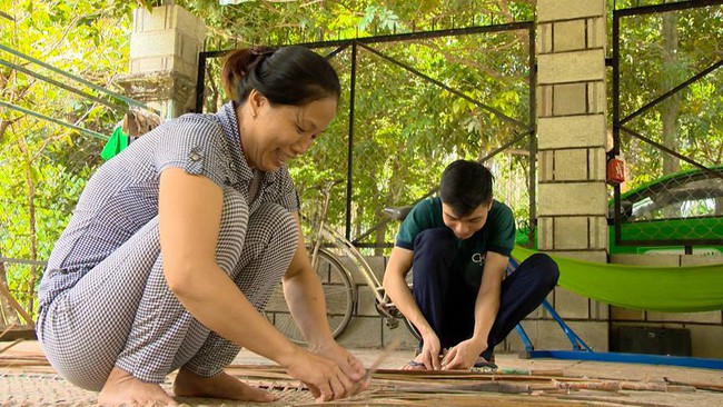 Sinh nhật đặc biệt của chàng trai nghèo được tổ chức bởi gia đình người bạn thân - Ảnh 7.