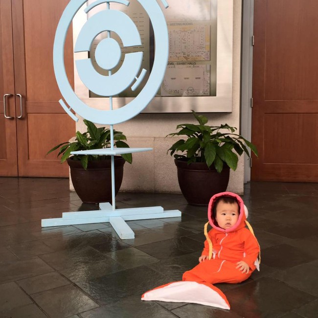 Qu&ecirc;n V&ocirc; Diện đi, v&igrave; lại c&oacute; em b&eacute; với m&agrave;n cosplay Magikarp si&ecirc;u cấp đ&aacute;ng y&ecirc;u đ&acirc;y rồi! - Ảnh 6.