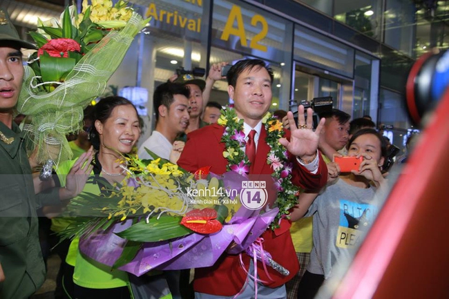 Sau những kỳ tích tại Olympic 2016, người hùng Hoàng Xuân Vinh đã trở về bên gia đình, bên người vợ thân yêu - Ảnh 11.