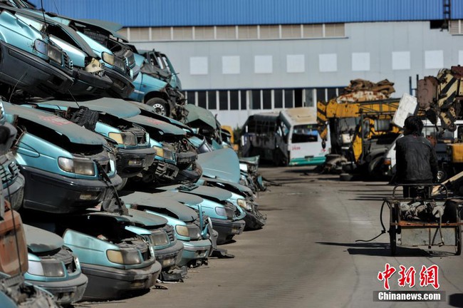 Phát ngốt với những nấm mồ tập thể của các loại xe ở Trung Quốc - Ảnh 7.