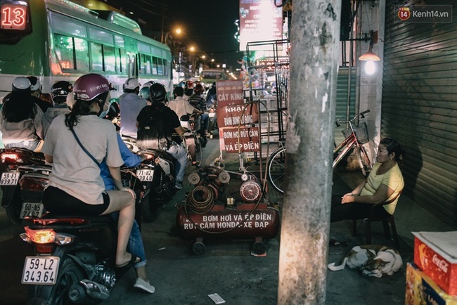 Phát điên, ngộp thở vì cảnh giờ nào cũng kẹt xe, chỗ nào cũng kẹt xe ở Sài Gòn - Ảnh 13.