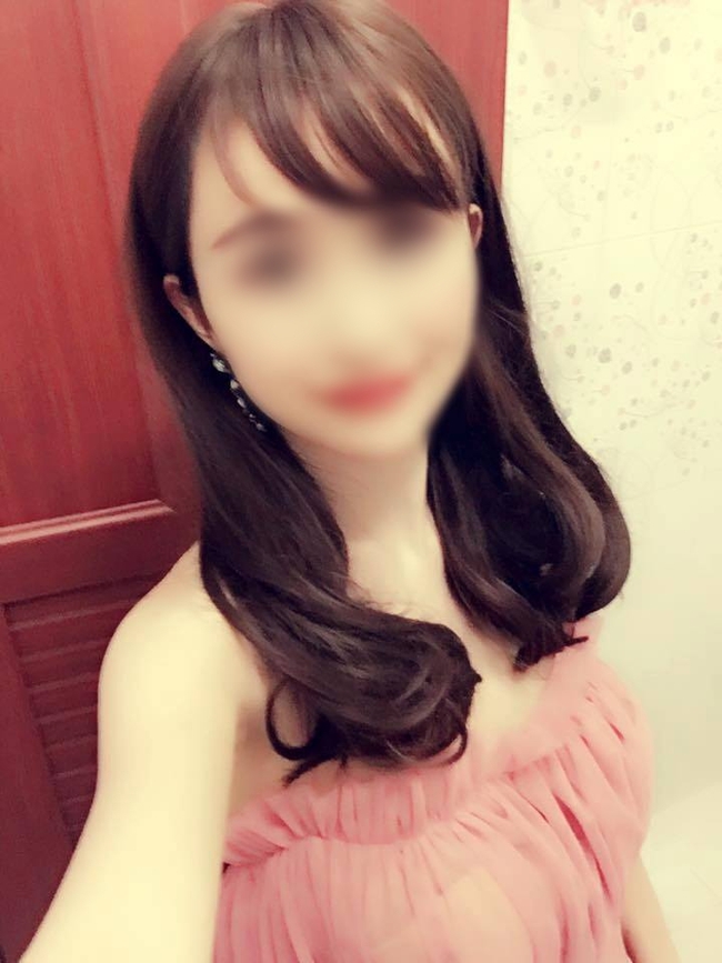 Người phụ nữ khiến thiếu gia Minh Nhựa muốn tự tử để n&iacute;u k&eacute;o l&agrave; ai? - Ảnh 2.