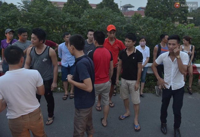 CSGT Hà Nội truy đuổi suốt 3km khi xe giường nằm chở quá tải bỏ chạy - Ảnh 7.