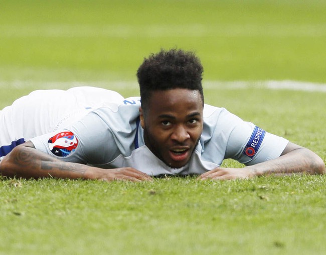 CĐV Anh quyên tiền để tiễn Raheem Sterling... về nhà - Ảnh 1.