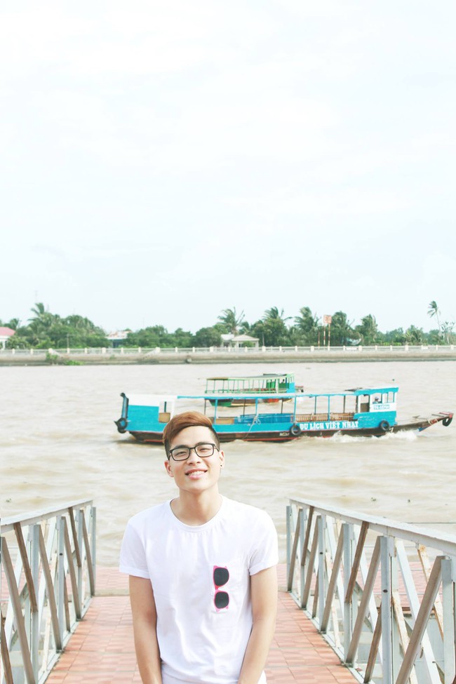 Kh&ocirc;ng chỉ c&ugrave;ng t&ecirc;n, 2 anh ch&agrave;ng n&agrave;y c&ograve;n ham đi, chụp ảnh đẹp v&agrave; vừa trở th&agrave;nh Ng&ocirc;i sao du lịch thế hệ mới! - Ảnh 5.