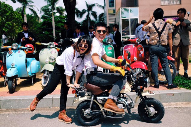 Nguyên dàn mặc chất, cưỡi vespa cổ trên phố Sài Gòn: Quá nhiều cái đẹp trong một tấm hình! - Ảnh 21.