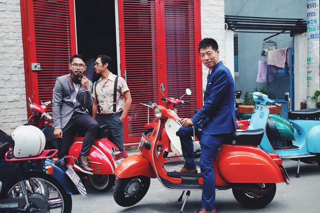 Nguyên dàn mặc chất, cưỡi vespa cổ trên phố Sài Gòn: Quá nhiều cái đẹp trong một tấm hình! - Ảnh 6.