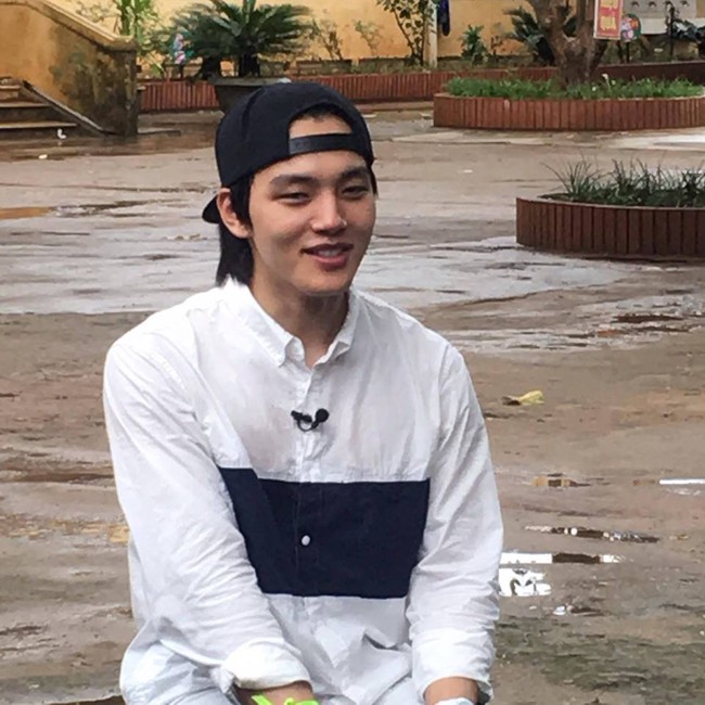 Sao nh&iacute; một thời Yeo Jin Goo điển trai, giản dị xuất hiện tại một trường học ở tỉnh Quảng Trị - Ảnh 3.