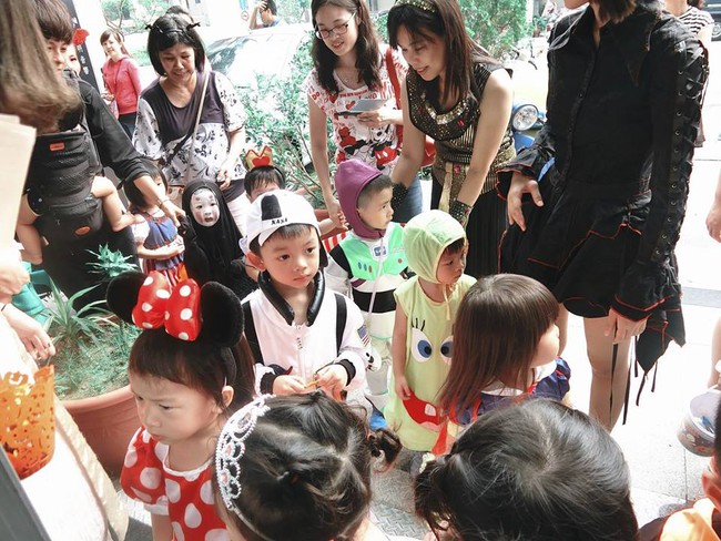 Hot nhất m&ugrave;a Halloween năm nay: C&ocirc;ng ch&uacute;a ư? Ho&agrave;ng tử &agrave;? Tuổi g&igrave; m&agrave; d&aacute;m so s&aacute;nh với V&ocirc; Diện ta đ&acirc;y cơ chứ! - Ảnh 13.