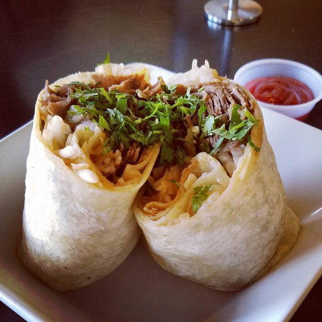 Phở cuộn trong bánh burrito - Món phở kiểu mới đang khiến dân tình cãi nhau ầm ầm  - Ảnh 5.