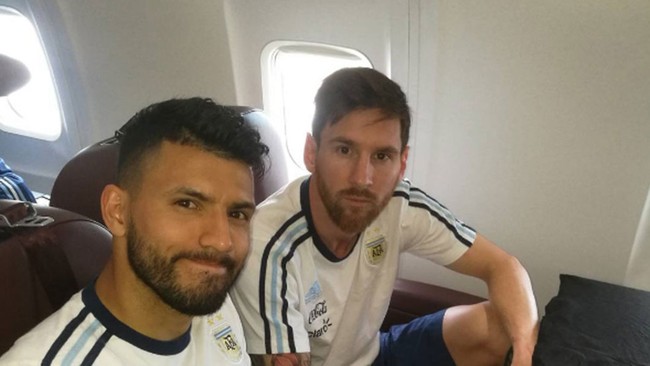 Messi và tuyển Argentina từng sử dụng chiếc máy bay vừa gặp tai nạn khiến 76 người chết - Ảnh 1.