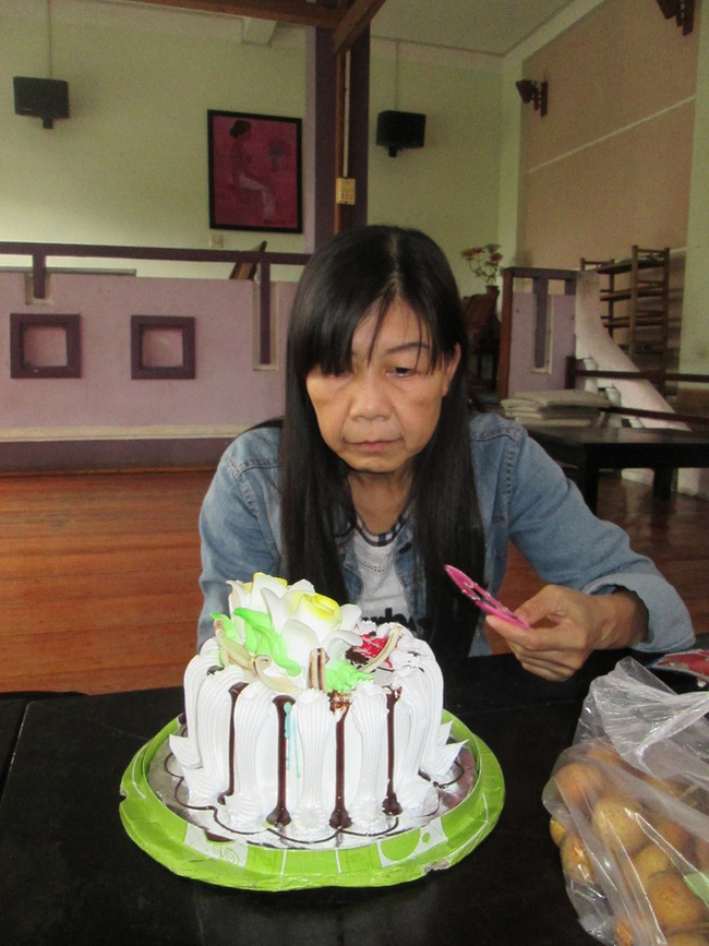 Nữ sinh Ph&uacute; Y&ecirc;n mang gương mặt b&agrave; l&atilde;o mong được l&agrave;m con g&aacute;i một lần - Ảnh 2.