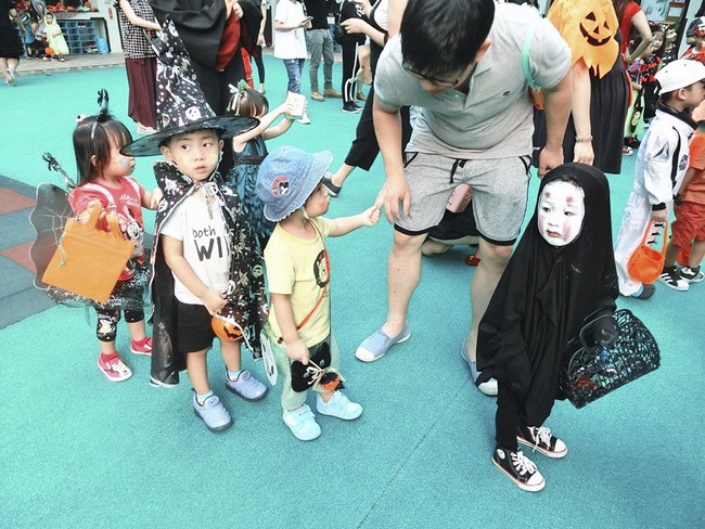 Hot nhất mùa Halloween năm nay: Công chúa ư? Hoàng tử à? Tuổi gì mà dám so sánh với Vô Diện ta đây cơ chứ! - Ảnh 7.