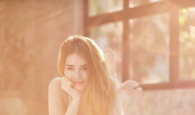 C&ocirc; n&agrave;ng được mệnh danh l&agrave; nữ thần Th&aacute;i Lan với vẻ đẹp vừa tho&aacute;t tục vừa n&oacute;ng bỏng - Ảnh 8.
