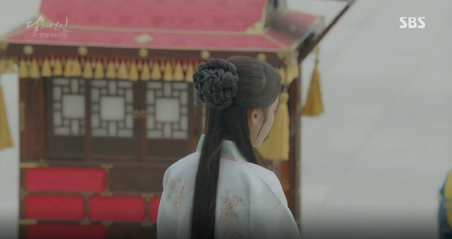 &ldquo;Moon Lovers&rdquo;: Mặc cảm tội lỗi, Seohyun gieo m&igrave;nh tự vẫn - Ảnh 23.