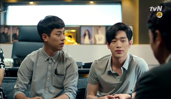 “Entourage”: Lee Kwang Soo bị “quấy rối tình dục”, Seo Kang Joon hôn “gái già” cuồng nhiệt - Ảnh 17.