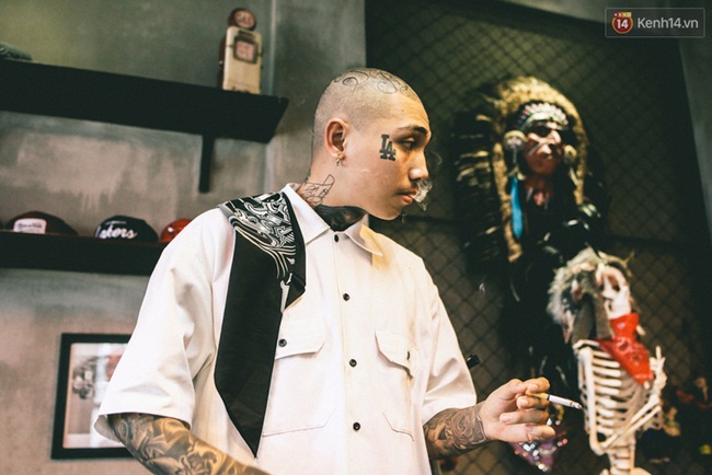 Bên trong khu phức hợp đậm phong cách Chicano của những chàng barber chất chơi ở Sài Gòn - Ảnh 14.